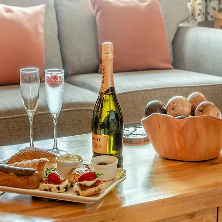 Дом отдыха Nobles - Uk43351 *