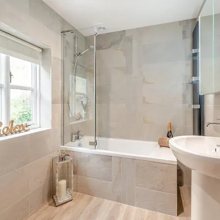 Nobles - Uk43351 度假居 *